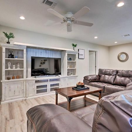 Spacious Gulfport Home With Yard 1 Mi To Beach Exterior photo