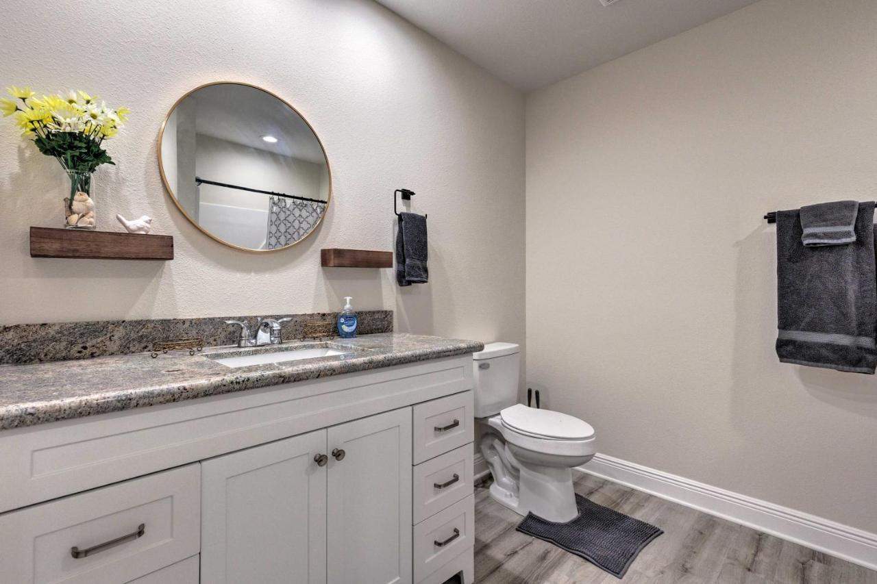 Spacious Gulfport Home With Yard 1 Mi To Beach Exterior photo