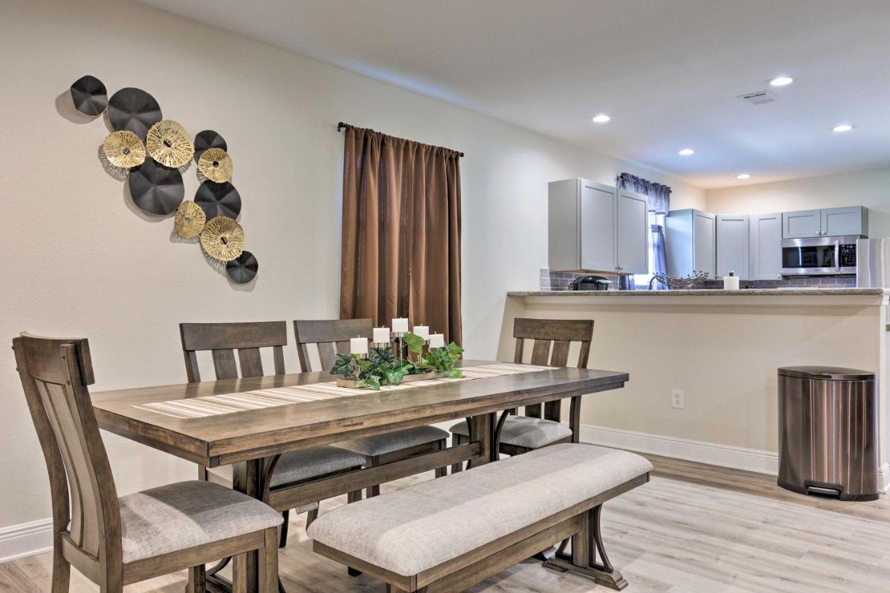 Spacious Gulfport Home With Yard 1 Mi To Beach Exterior photo